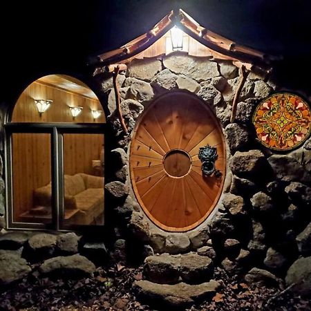 Shire Suite At White Lotus Eco Spa Retreat Stanardsville 外观 照片