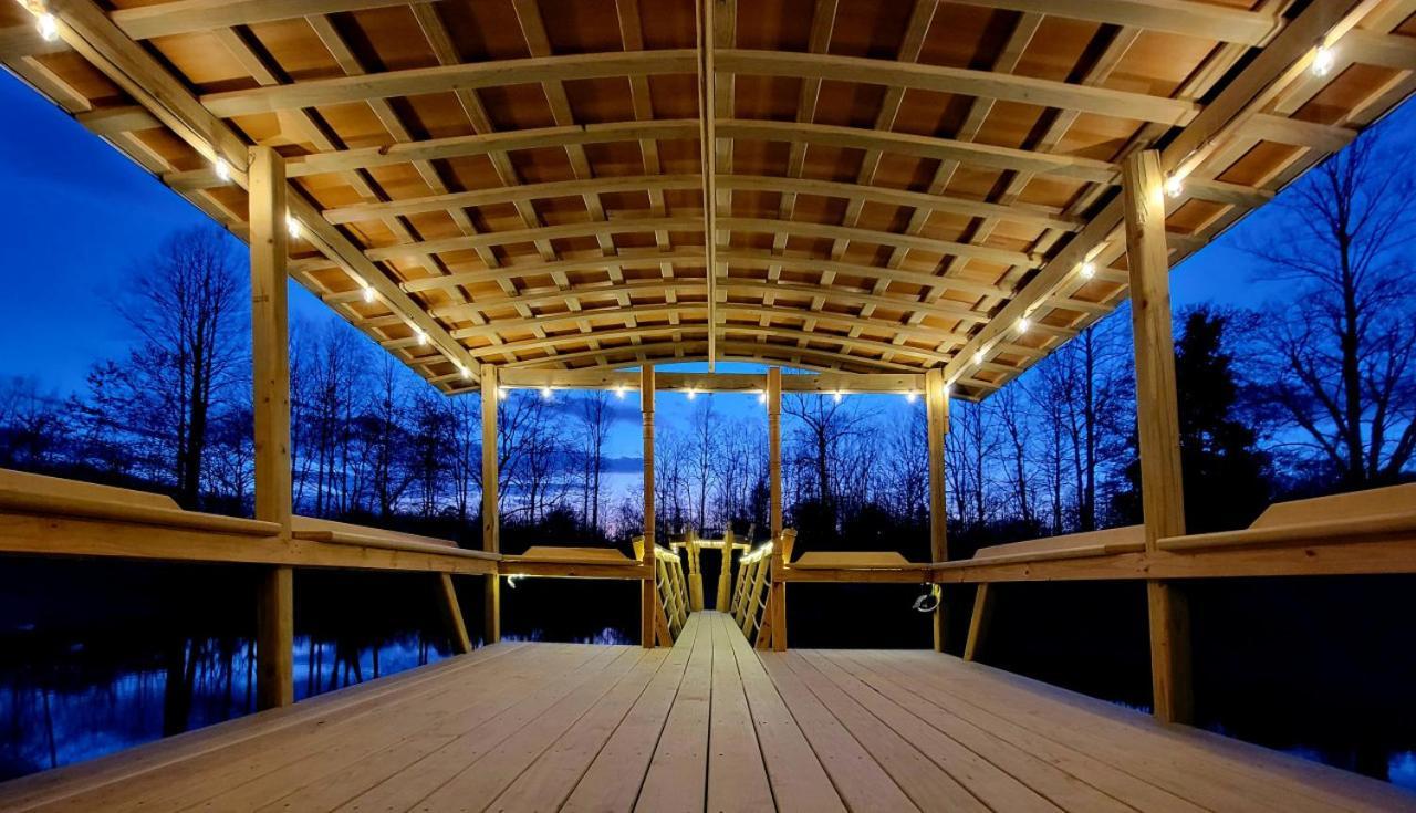 Shire Suite At White Lotus Eco Spa Retreat Stanardsville 外观 照片