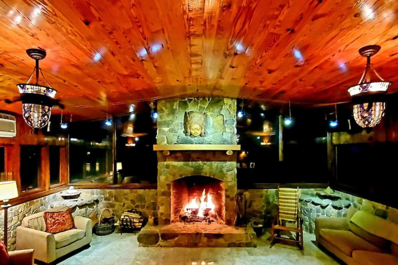 Shire Suite At White Lotus Eco Spa Retreat Stanardsville 外观 照片